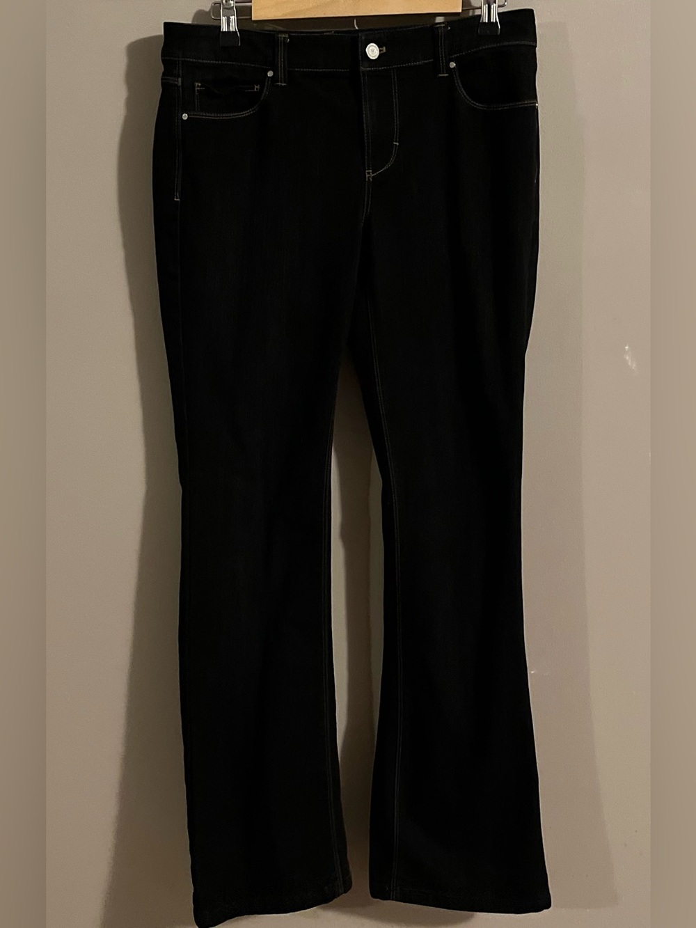 $8❤️Bundled White House Black Market Jeans